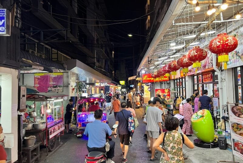 Pratunam Night Market